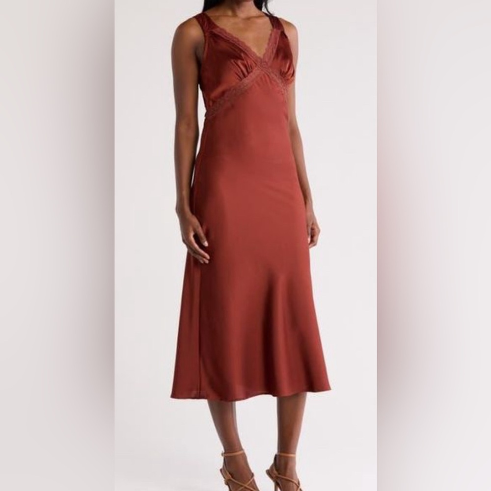 MELLODAY Women's Red Inset Lace Empire Waist Bias Satin Maxi Dress size Medium